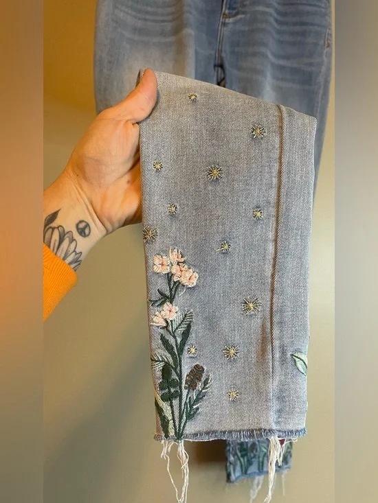 Driftwood Jackie Bloom Embroidered Jeans - Picture 4 of 14